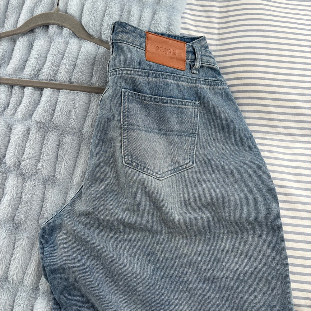 Naylor Mid Rise Wide Leg Jean - Picture 5 of 6
